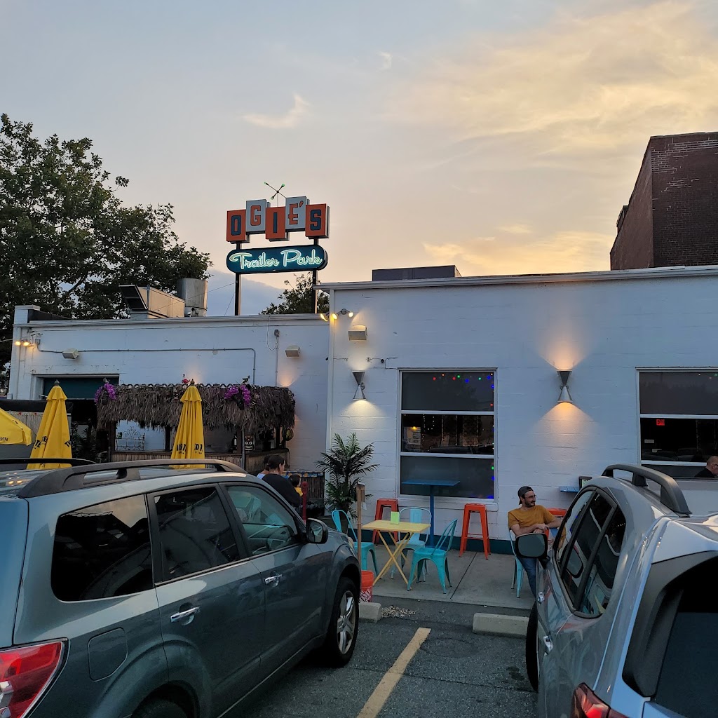 Ogies Trailer Park | restaurant | 1155 Westminster St, Providence, RI 02909, USA | 4013838200 OR +1 401-383-8200