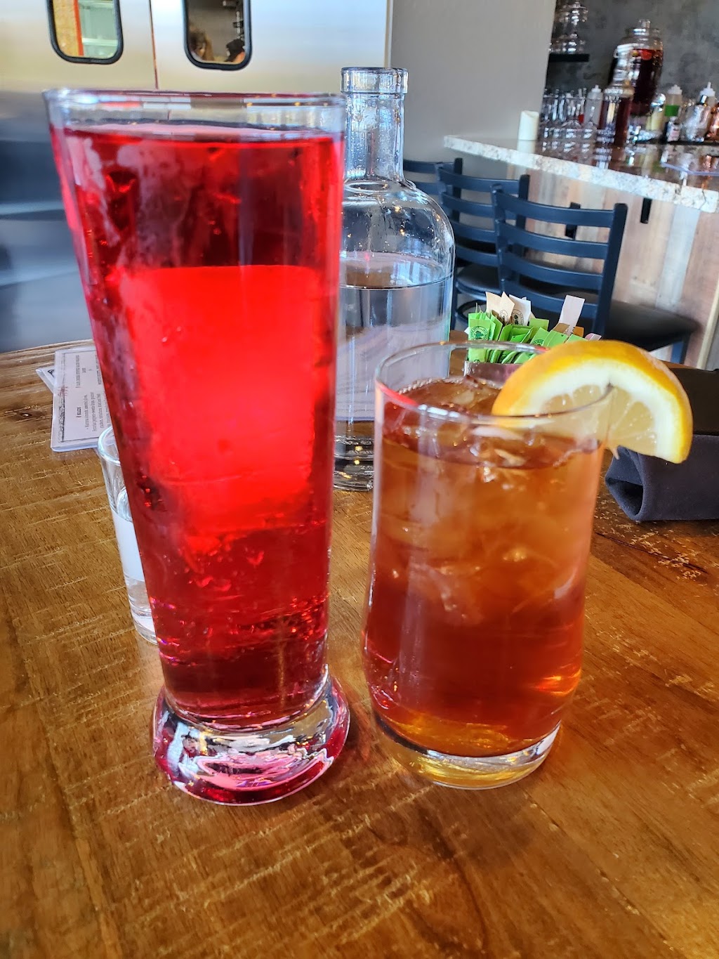 Quench Taps and Tapas | restaurant | 14010 N Litchfield Rd Ste 212, Surprise, AZ 85379, USA | 4806702962 OR +1 480-670-2962