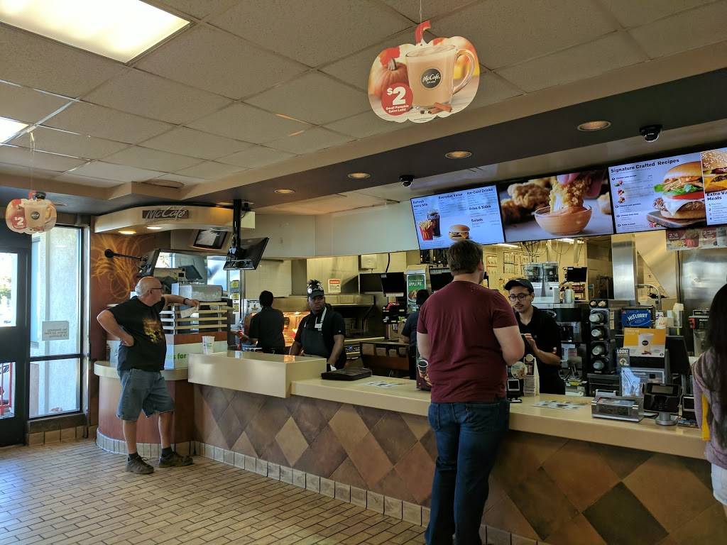 McDonalds | cafe | 4444 Chiles Rd, Davis, CA 95616, USA | 5307535001 OR +1 530-753-5001