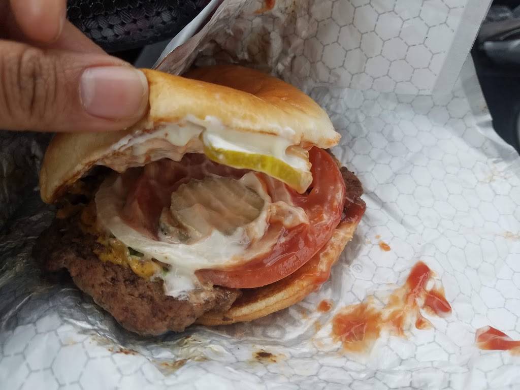 Wendys | restaurant | 3420 Salem Ave, Dayton, OH 45406, USA | 9372772386 OR +1 937-277-2386