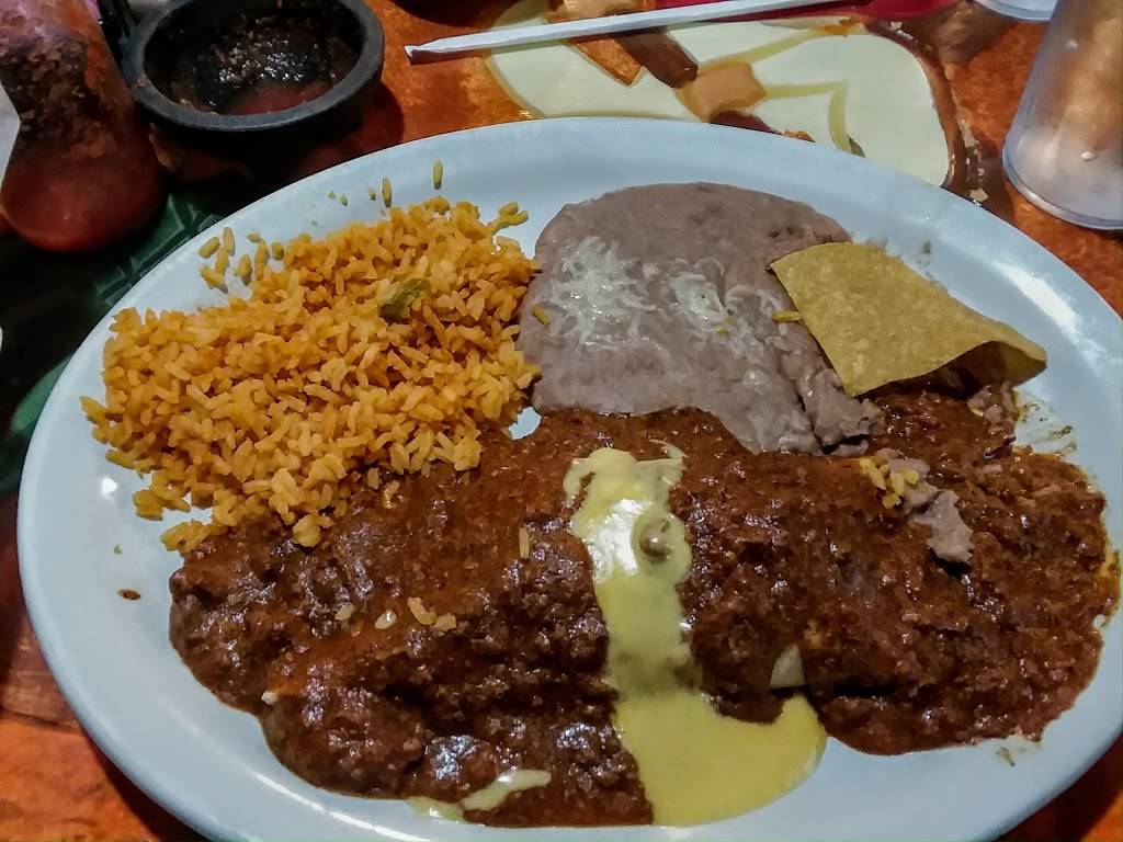 Las Palmeras | restaurant | 570 W 3rd St, Grove, OK 74344, USA | 9187869550 OR +1 918-786-9550