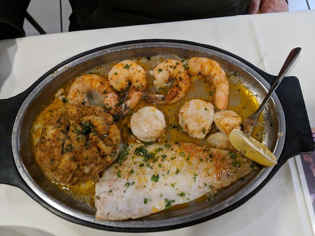 Bourbon Street on the Beach Restaurant | restaurant | 11604 Coastal Hwy, Ocean City, MD 21842, USA | 4436642896 OR +1 443-664-2896