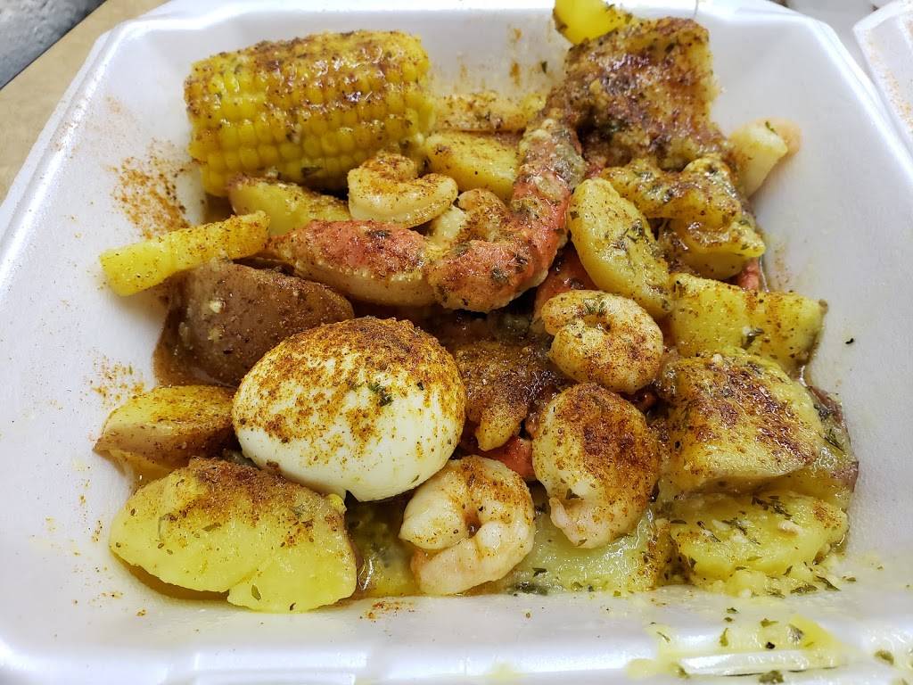 Rodneys Crabs & More | restaurant | 2755 President Barack Obama Hwy, Riviera Beach, FL 33404, USA | 5618893697 OR +1 561-889-3697