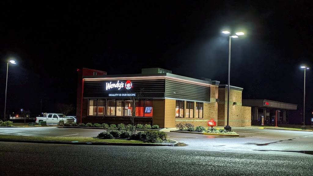 Wendys | restaurant | 105 Plaza Dr Ext, Flowood, MS 39232, USA | 6019928555 OR +1 601-992-8555