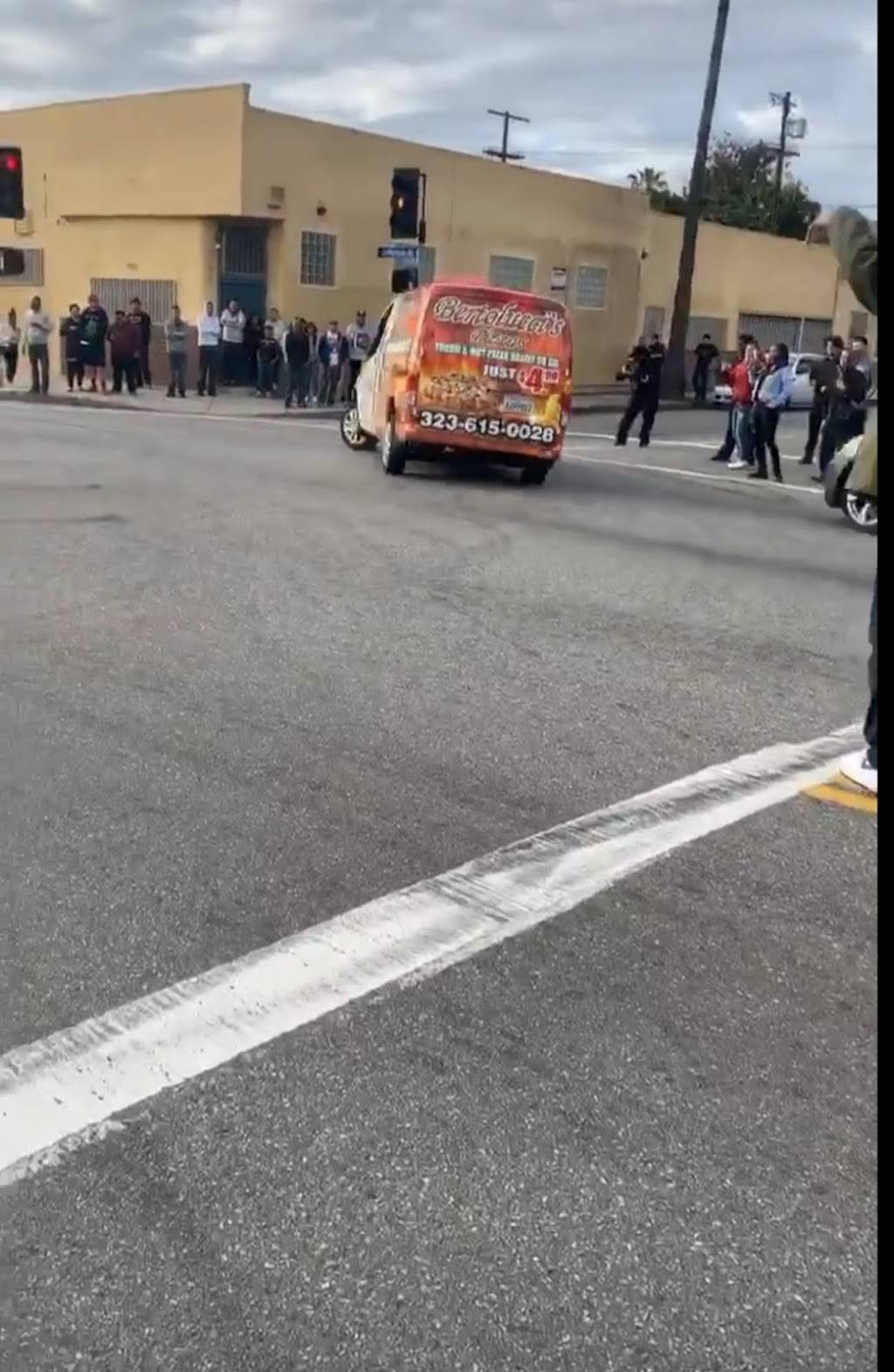 Bertoluccis Pizzas | restaurant | 11916 S Figueroa St, Los Angeles, CA 90061, USA | 3236150028 OR +1 323-615-0028