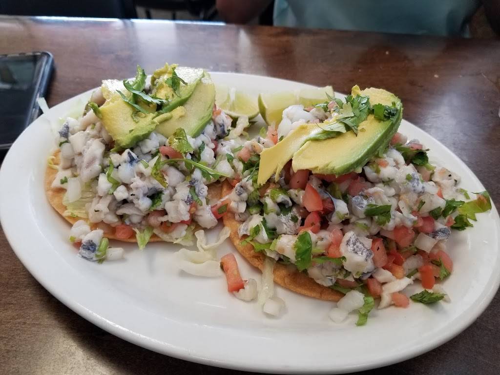 La Playita | restaurant | 3025 Cleburne Rd, Fort Worth, TX 76110, USA | 8172070880 OR +1 817-207-0880