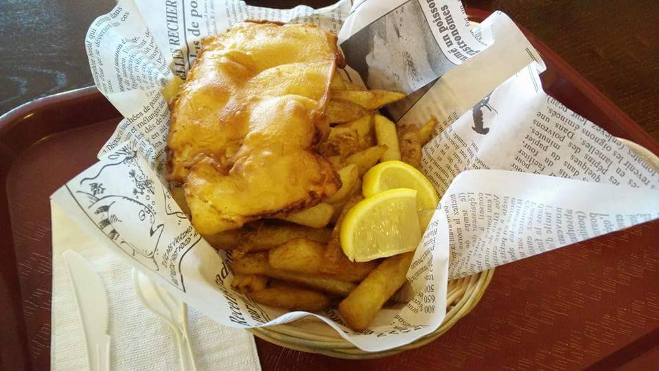 Js Fish & Chips | restaurant | 17205 Leslie St #2, Newmarket, ON L3Y 8Y8, Canada | 9052352600 OR +1 905-235-2600