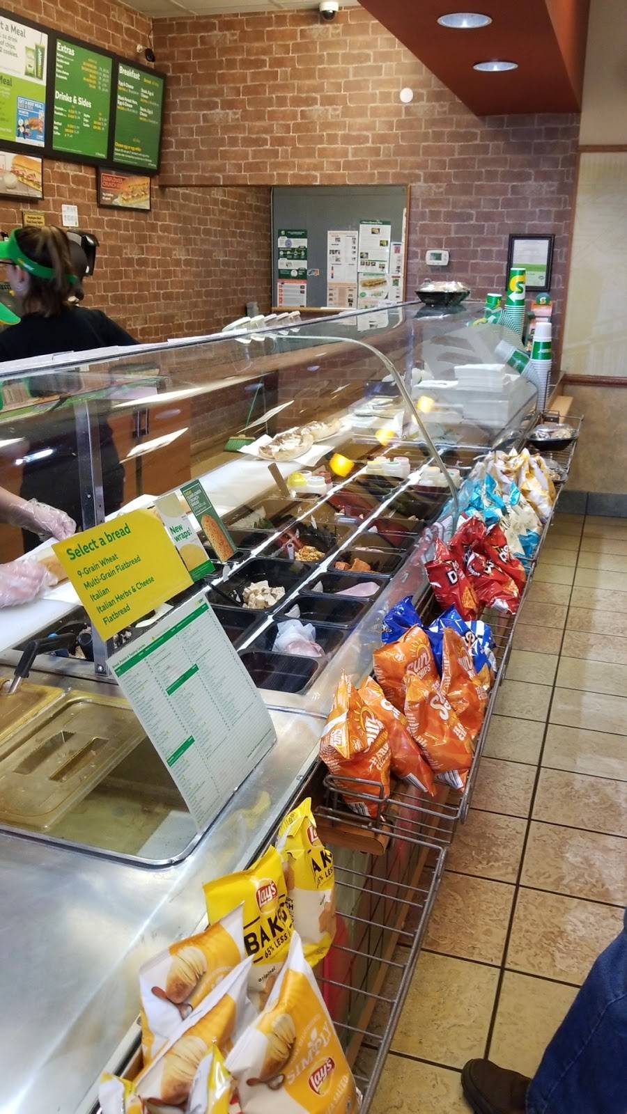 Subway Restaurants | restaurant | Square Shopping Center, 9585 N Regency Square Blvd Suite 5, Jacksonville, FL 32225, USA | 9047242120 OR +1 904-724-2120