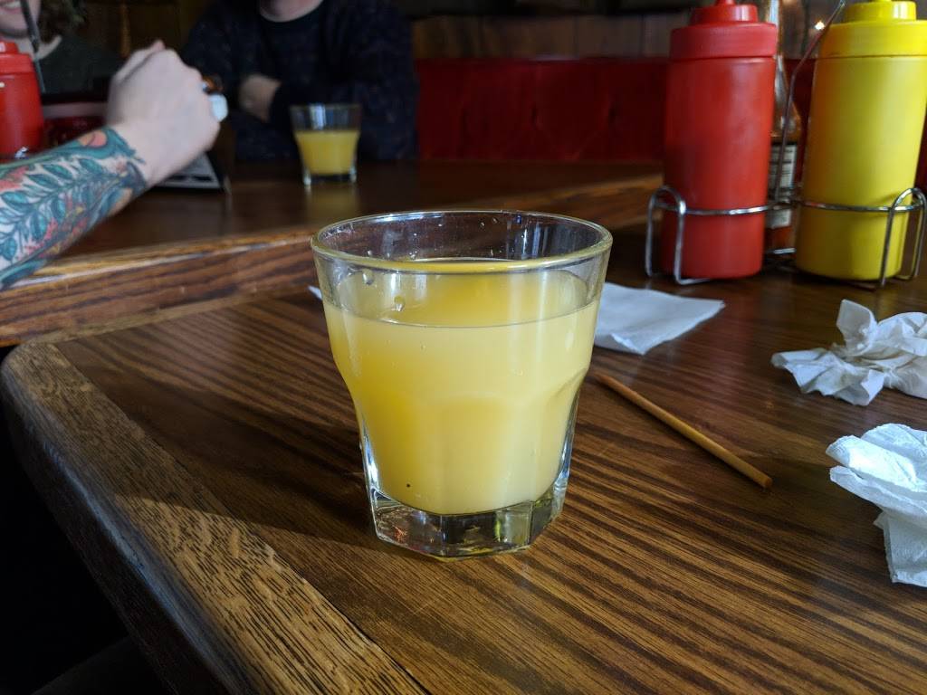 Lay Low | restaurant | 6015 SE Powell Blvd, Portland, OR 97206, USA | 5037744645 OR +1 503-774-4645