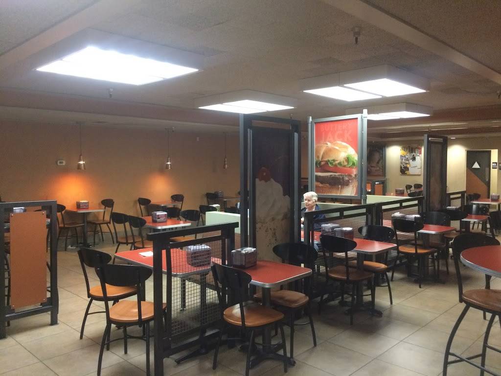 Jack in the Box | restaurant | 17378 Main St, Hesperia, CA 92345, USA | 7609481353 OR +1 760-948-1353