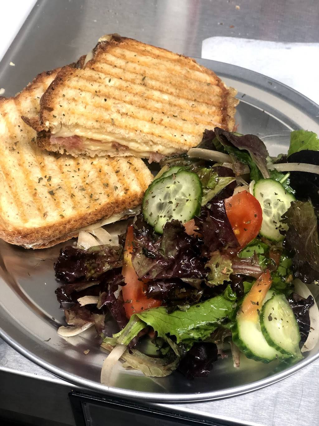 Dua Kafe | cafe | 520 E 14th St, New York, NY 10009, USA | 6464550051 OR +1 646-455-0051