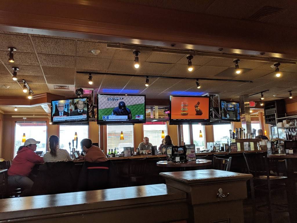 Uno Pizzeria & Grill | meal takeaway | 1722 Boston Rd, Springfield, MA 01129, USA | 4135436600 OR +1 413-543-6600