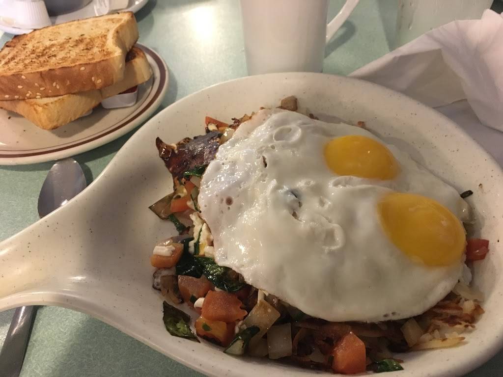 Goldys Grill | restaurant | 1023 N Northwest Hwy, Park Ridge, IL 60068, USA | 8478259725 OR +1 847-825-9725