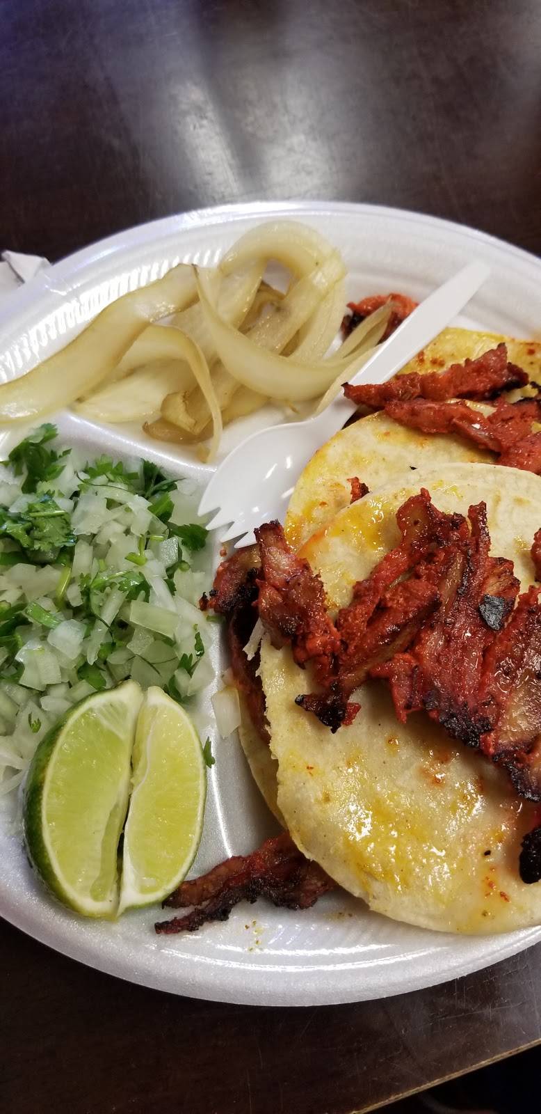 Tres Salsas Taqueria | restaurant | 9575 Scyene Rd, Dallas, TX 75227, USA | 2142755565 OR +1 214-275-5565