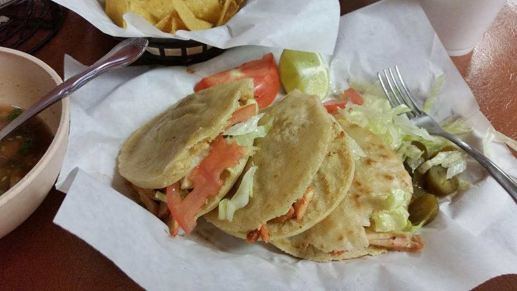 Taqueria San Luis | restaurant | 1200 NW 28th St, Fort Worth, TX 76164, USA | 8176244220 OR +1 817-624-4220