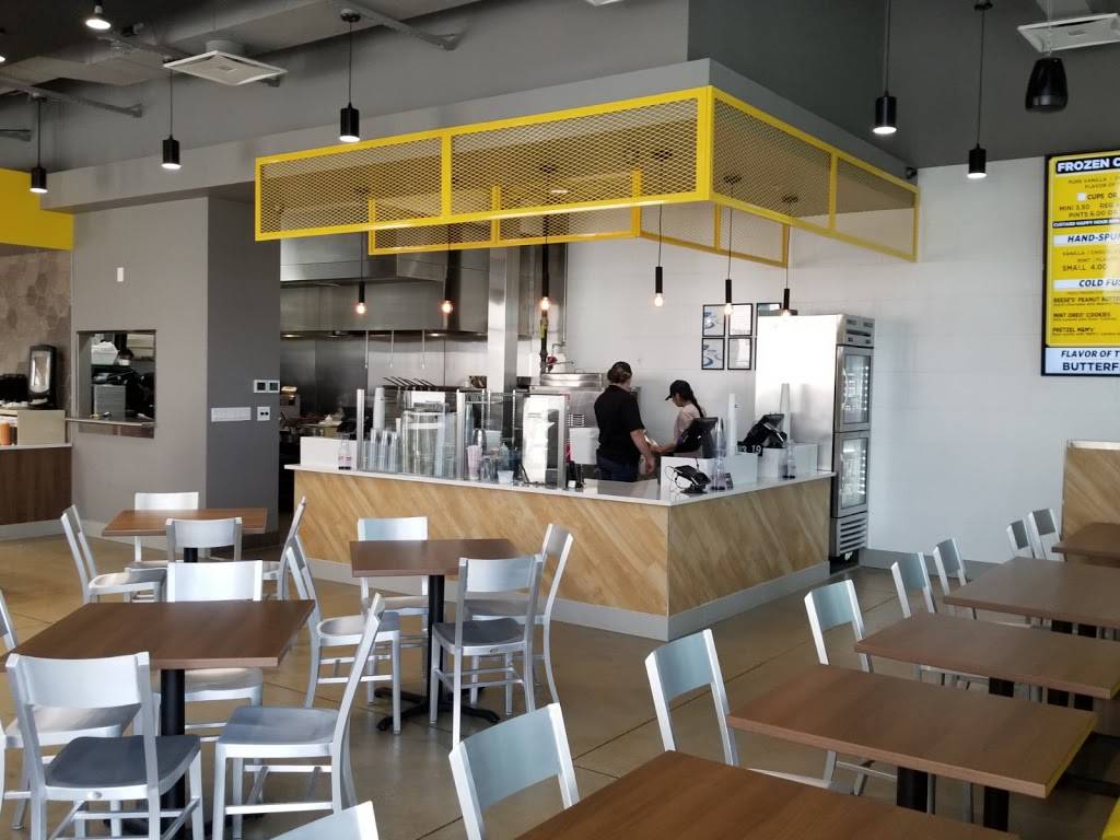 Super Chix | restaurant | 2319 Memorial Pkwy SW, Huntsville, AL 35801, USA | 2564890078 OR +1 256-489-0078