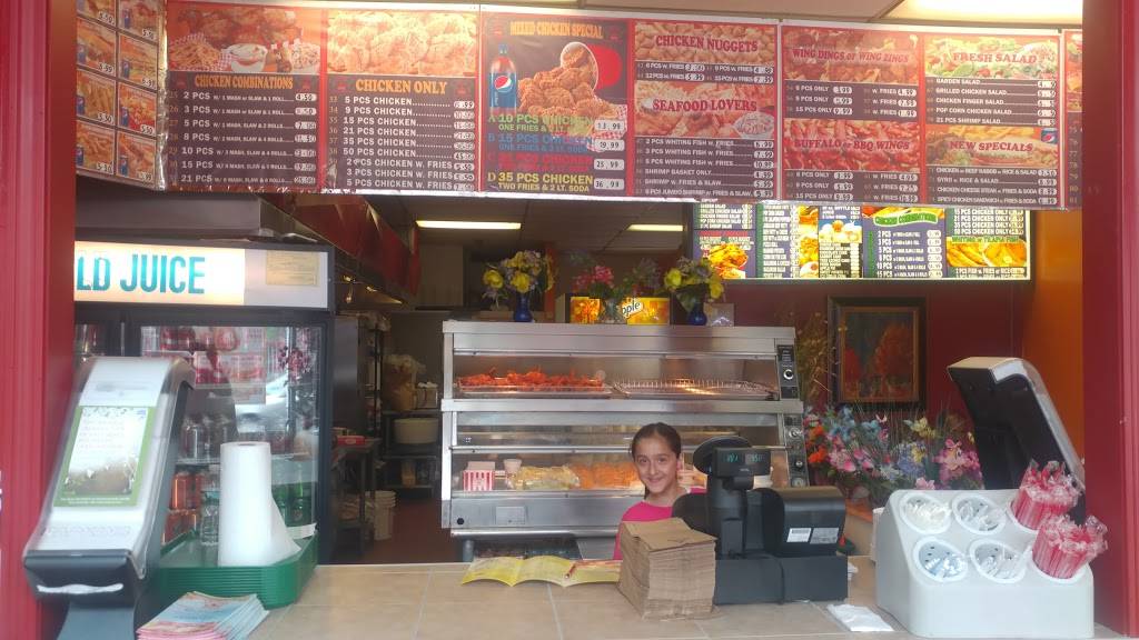 Crown Fried Chicken | restaurant | 819 Main St, Worcester, MA 01610, USA | 7745306060 OR +1 774-530-6060