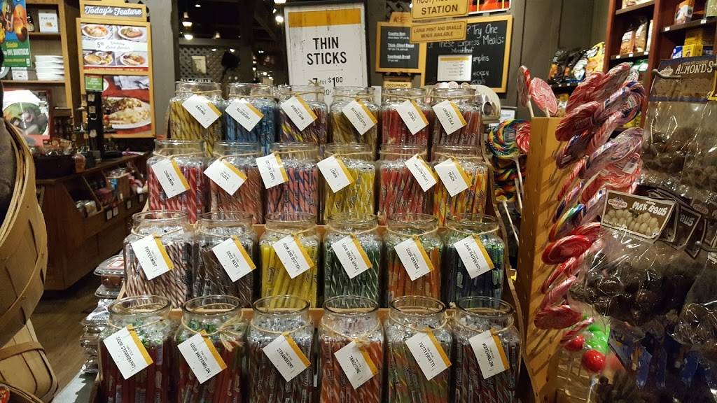 Cracker Barrel Old Country Store | restaurant | 395 Cumberland Pkwy, Mechanicsburg, PA 17055, USA | 7177665113 OR +1 717-766-5113