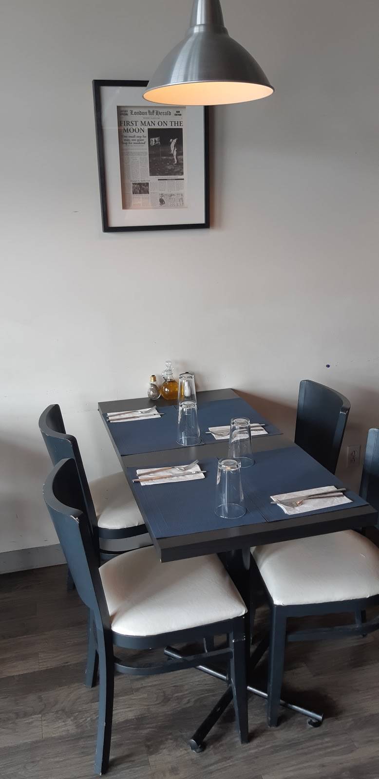 Pizza Lilas | restaurant | 239 Boulevard Saint-Luc, Saint-Jean-sur-Richelieu, QC J2W 1C6, Canada | 4503767227 OR +1 450-376-7227