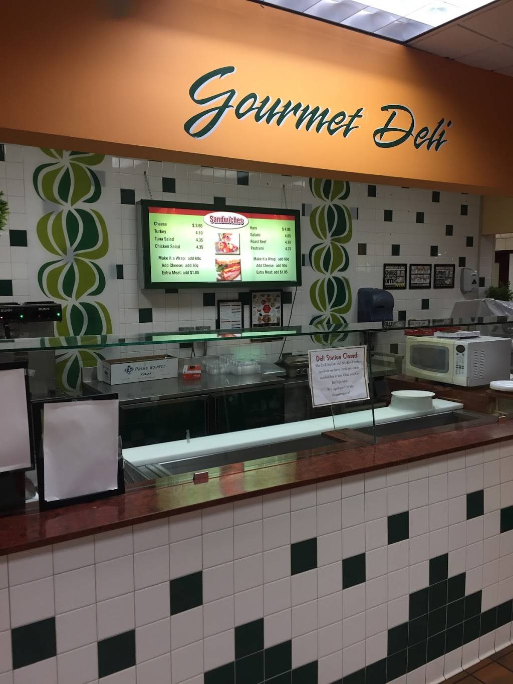 The Metro Cafe @ Essex County College | restaurant | 303 University Ave, Newark, NJ 07102, USA | 9738240717 OR +1 973-824-0717