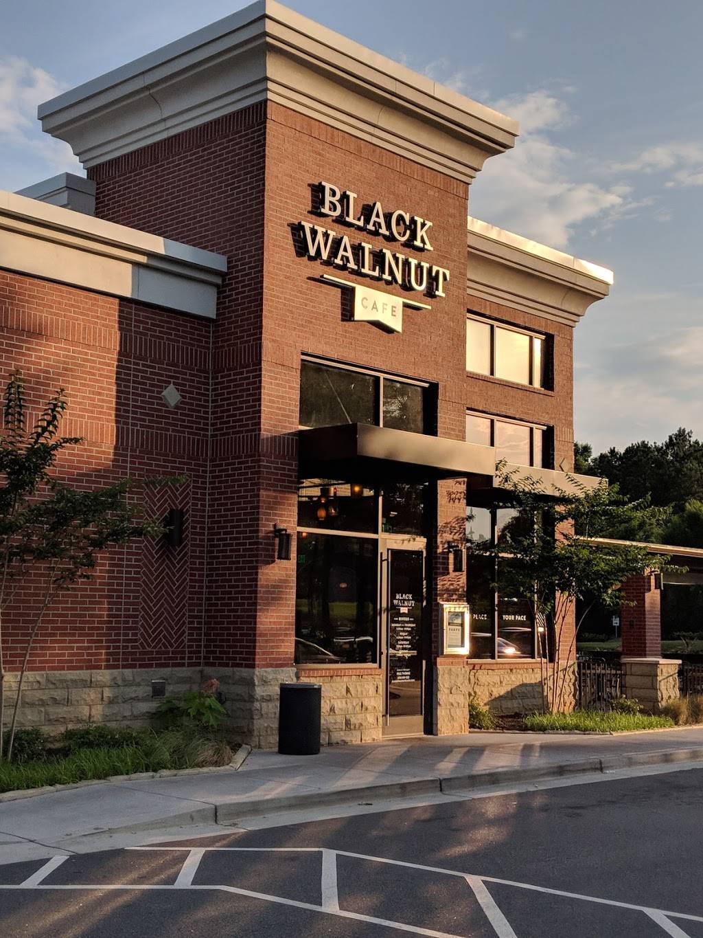 Black Walnut Cafe | restaurant | 5805 Windward Pkwy, Alpharetta, GA 30005, USA | 4046001222 OR +1 404-600-1222