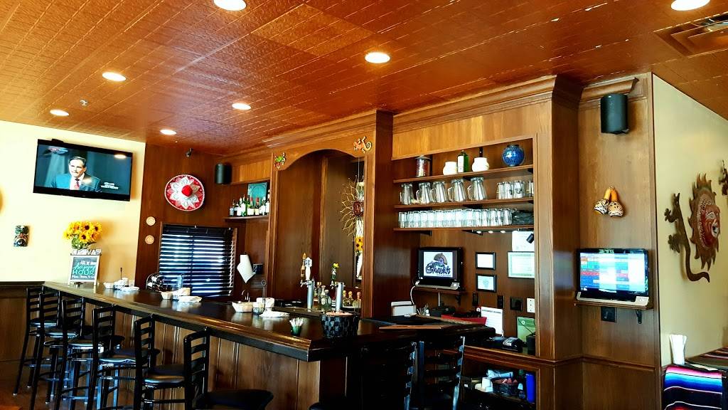 Chavas Mexican Restaurant | restaurant | 217 E Vandalia St, Edwardsville, IL 62025, USA | 6186928192 OR +1 618-692-8192