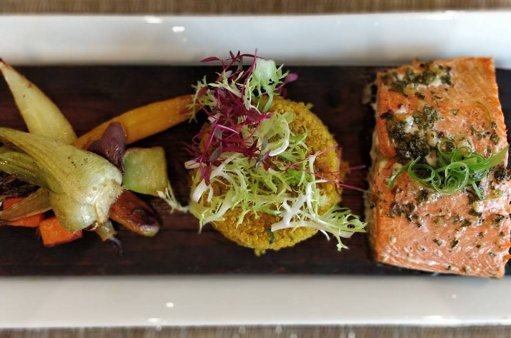 Memories Restaurant & Bar | restaurant | 19 Keith Ave, Collingwood, ON L9Y 5B4, Canada | 7054456600565 OR +1 705-445-6600 ext. 565