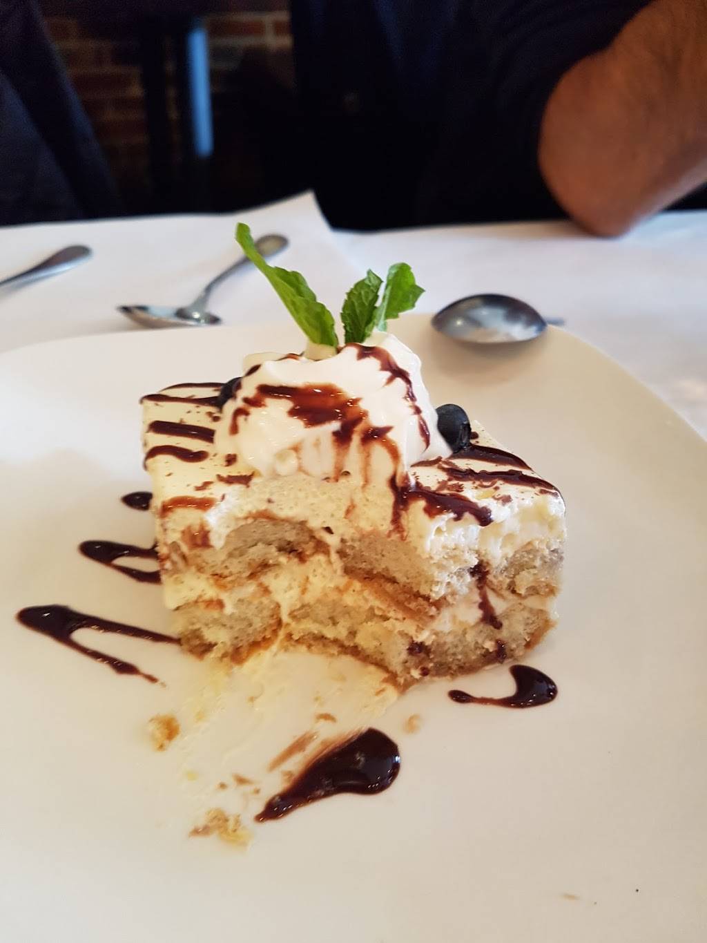 Vino Santo Bistro | restaurant | 2030 Broadway, Redwood City, CA 94063, USA | 6507800793 OR +1 650-780-0793