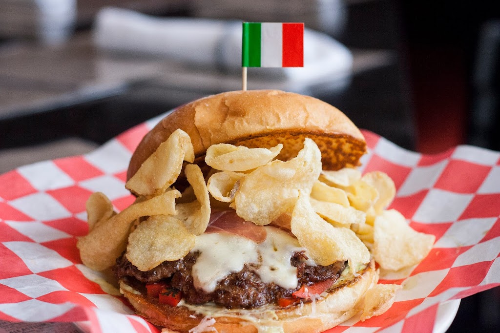 DMK Burger Bar | restaurant | 2954 N Sheffield Ave, Chicago, IL 60657, USA | 7733608686 OR +1 773-360-8686