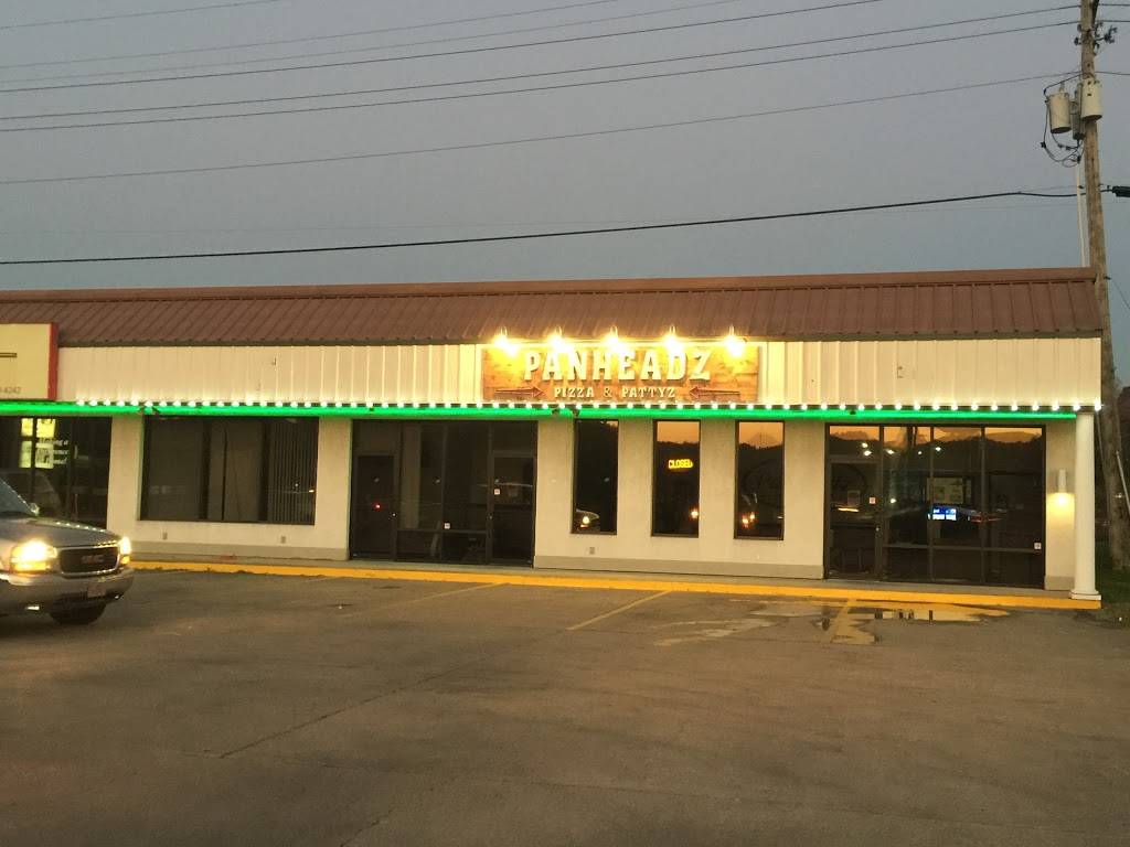 Panheadz Pizza and Pattyz | restaurant | 8748 Ohio River Rd, Wheelersburg, OH 45694, USA | 7405745595 OR +1 740-574-5595