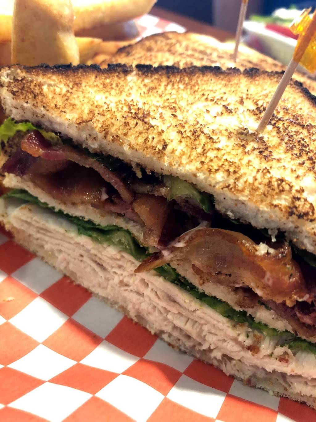 Village Pantry Restaurant | restaurant | 2473 Main St, London, ON N6P 1P9, Canada | 5196527008 OR +1 519-652-7008