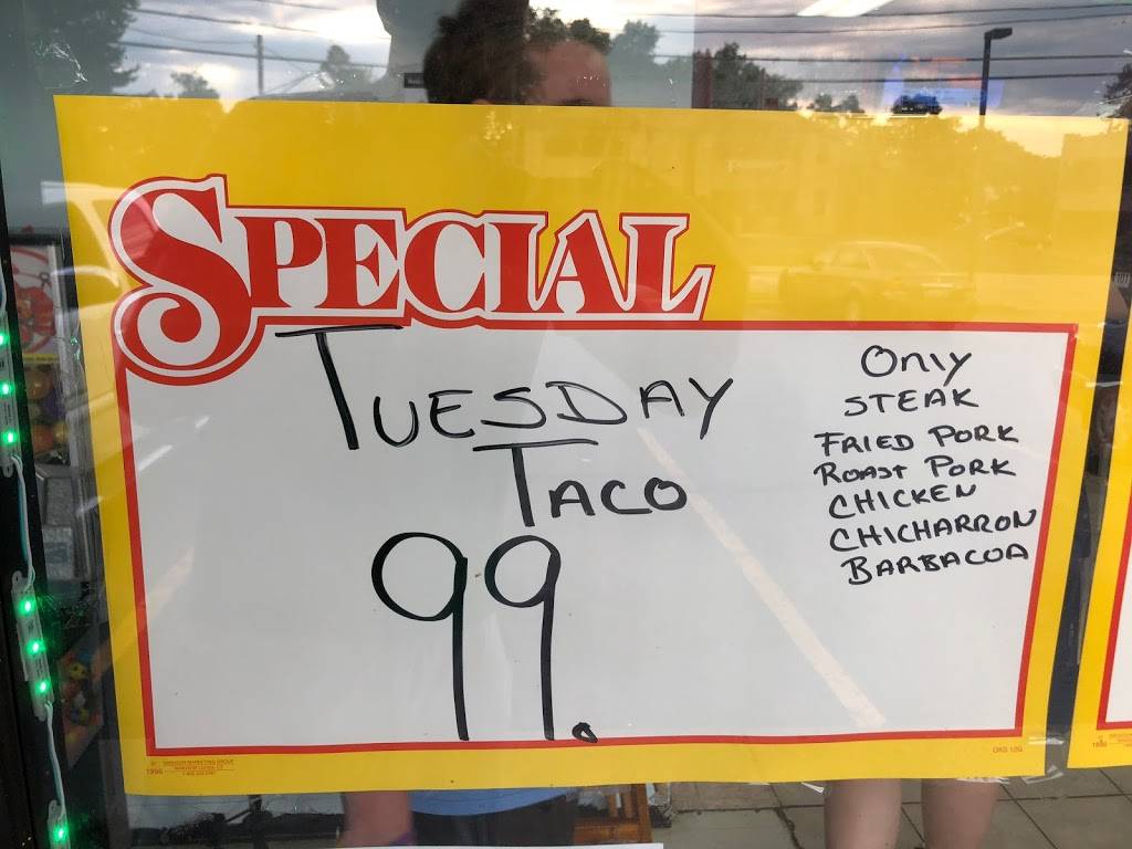 La Mexicana | restaurant | 105 N 1st St, Cary, IL 60013, USA | 8474625810 OR +1 847-462-5810