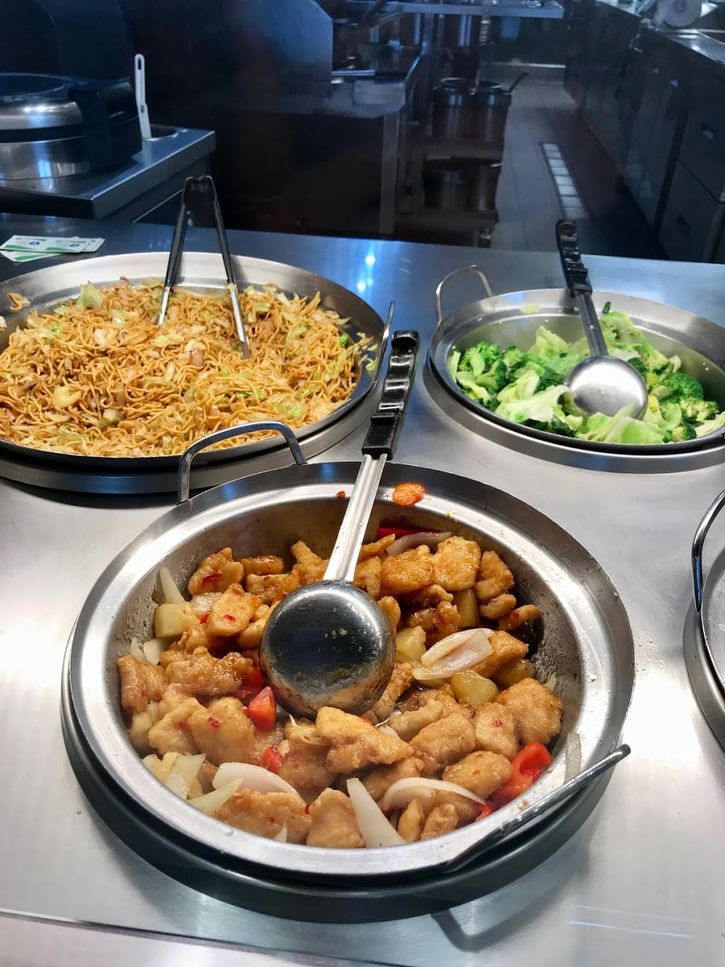 Panda Express | restaurant | 1656 Garnet Ave, San Diego, CA 92109, USA | 8582700008 OR +1 858-270-0008