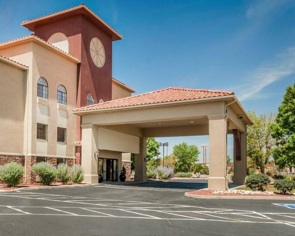 Quality Inn & Suites | restaurant | 6100 West, Iliff Rd NW, Albuquerque, NM 87121, USA | 5058368600 OR +1 505-836-8600