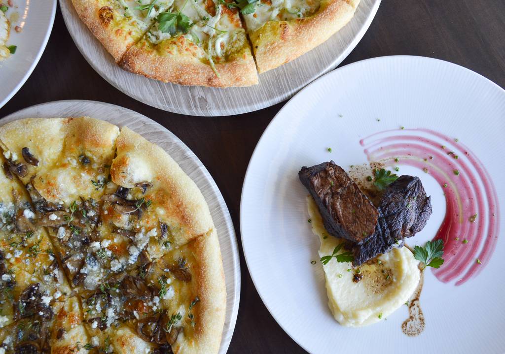 Rattlesnake Club | restaurant | 606 W Plumb Ln, Reno, NV 89509, USA | 7753842470 OR +1 775-384-2470