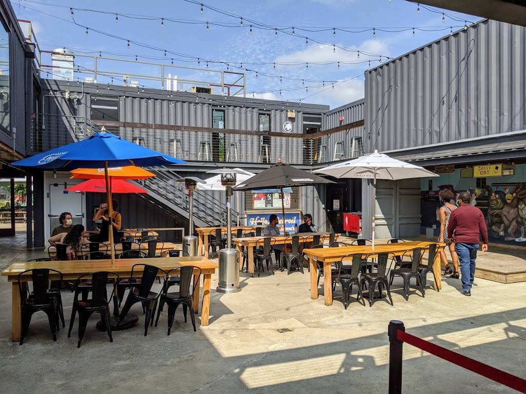 Detroit Shipping Company | restaurant | 474 Peterboro St, Detroit, MI 48201, USA | 3134624973 OR +1 313-462-4973