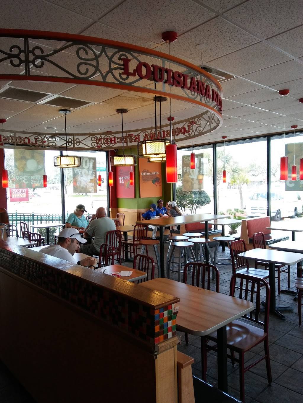 Popeyes Louisiana Kitchen | restaurant | 8350 W Judge Perez Dr, Chalmette, LA 70043, USA | 5042716277 OR +1 504-271-6277