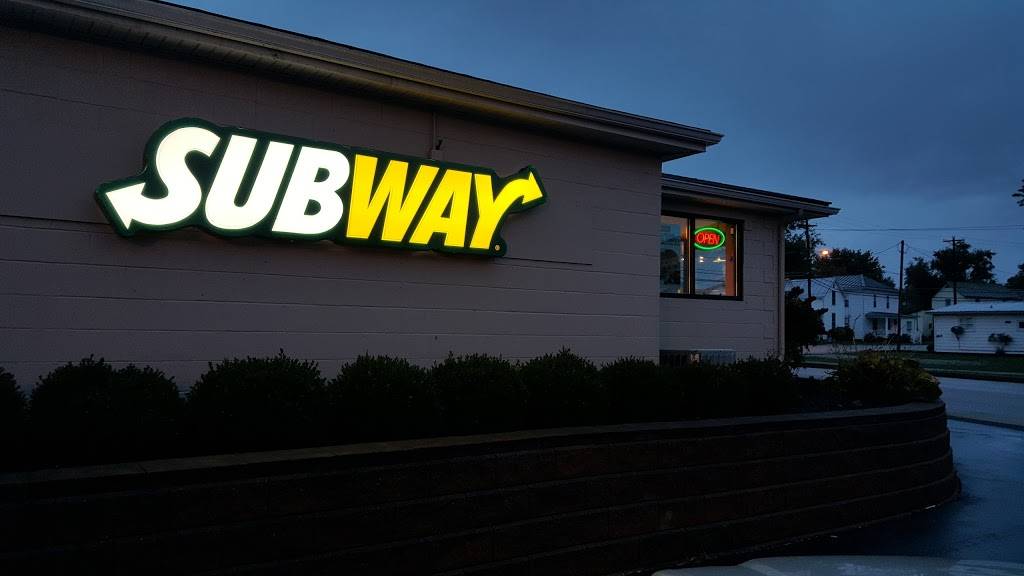 Subway Restaurants | restaurant | 39 Vine St, Peebles, OH 45660, USA | 9377984141 OR +1 937-798-4141