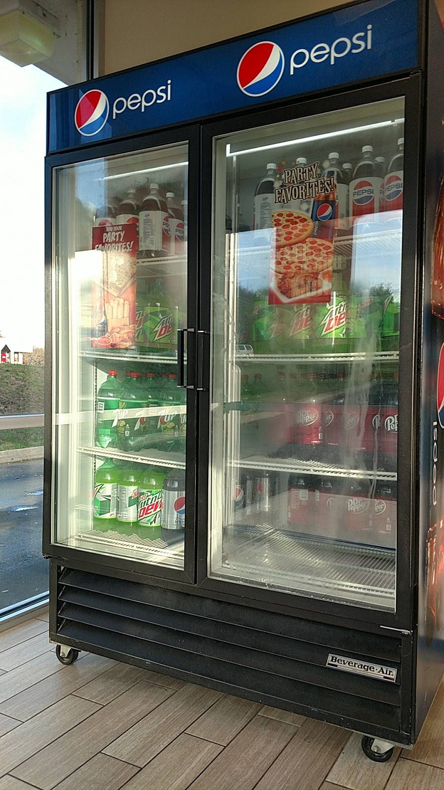 Little Caesars Pizza | meal takeaway | 595 Old US Hwy 25E Loop Number 2, Barbourville, KY 40906, USA | 6065462525 OR +1 606-546-2525