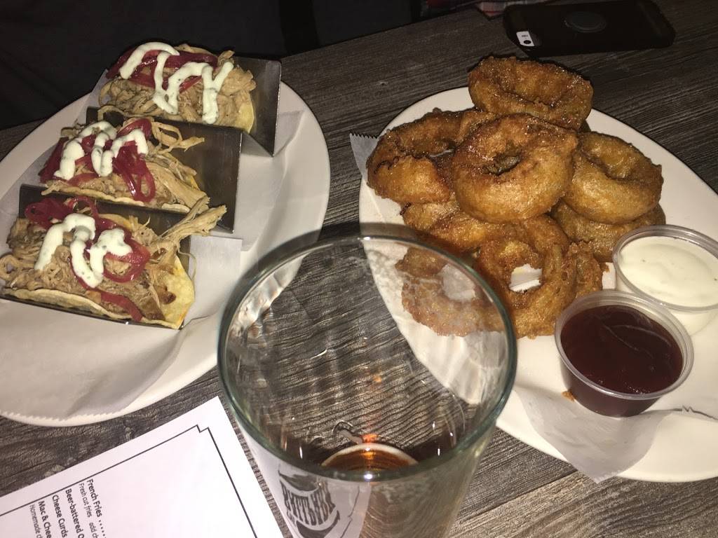 The Ballpark Pub | restaurant | 514 W Pershing Rd, Chicago, IL 60609, USA | 7736754687 OR +1 773-675-4687