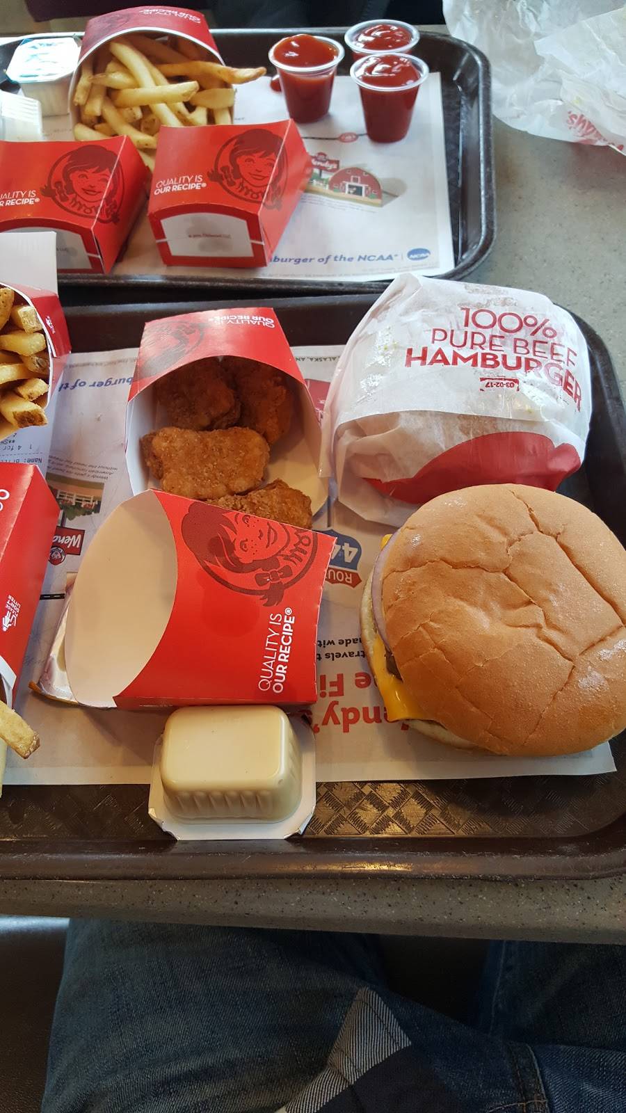 Wendys | restaurant | 28481 Telegraph Rd, Southfield, MI 48034, USA | 2483524474 OR +1 248-352-4474