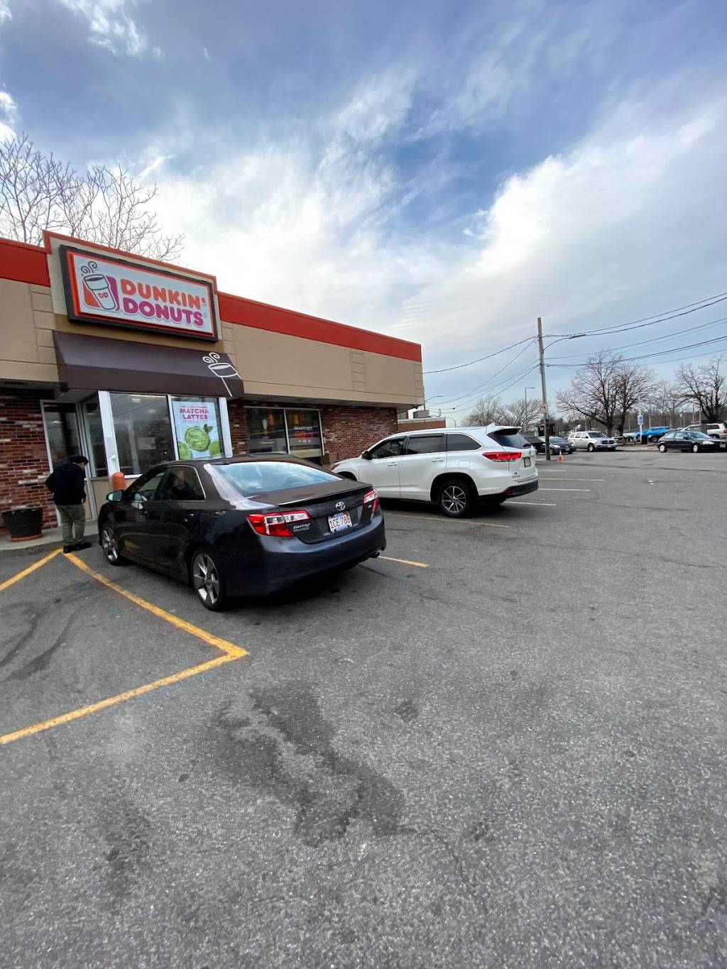 Dunkin | bakery | 209 N Harvard St, Allston, MA 02134, USA | 6172545475 OR +1 617-254-5475