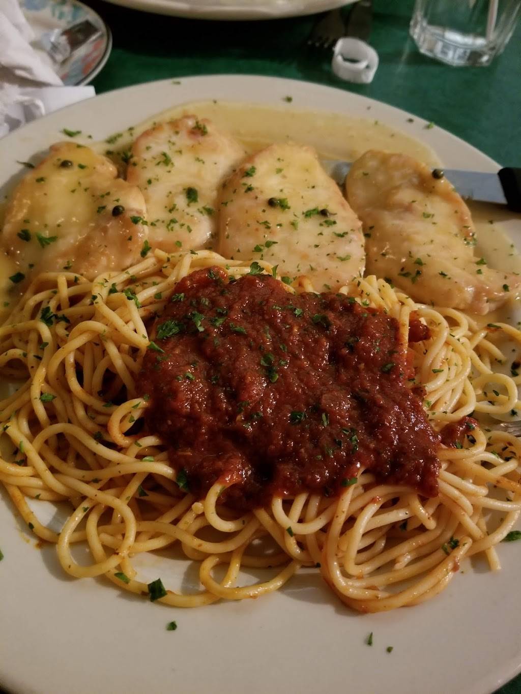 Peppers Italian Restaurant | restaurant | 12401 Detroit Ave, Lakewood, OH 44107, USA | 2162266191 OR +1 216-226-6191