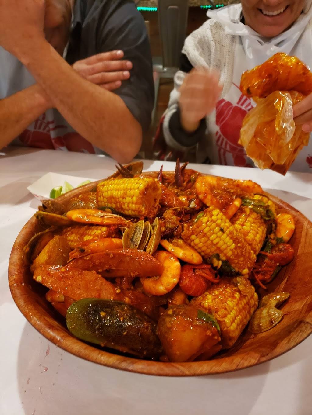 The Cajun Islands | restaurant | 15430 Brookhurst St, Westminster, CA 92683, USA | 7147757435 OR +1 714-775-7435