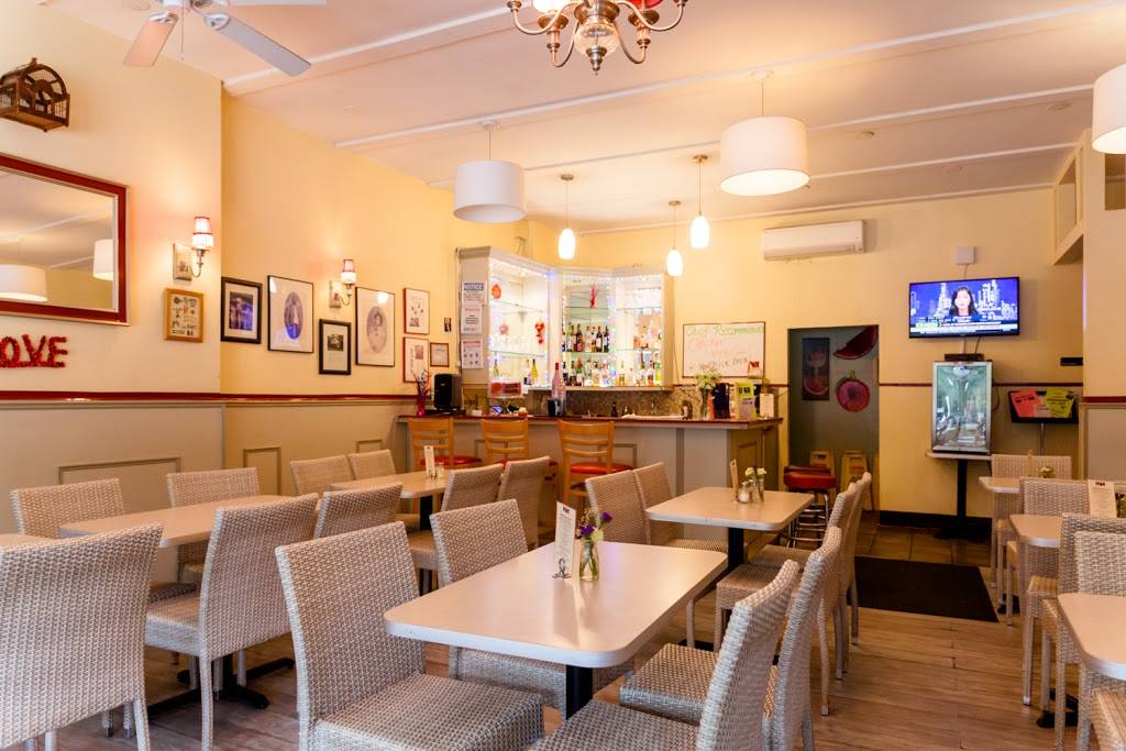 Miss Mamies Spoonbread Too | restaurant | 366 W 110th St, New York, NY 10025, USA | 2128656744 OR +1 212-865-6744