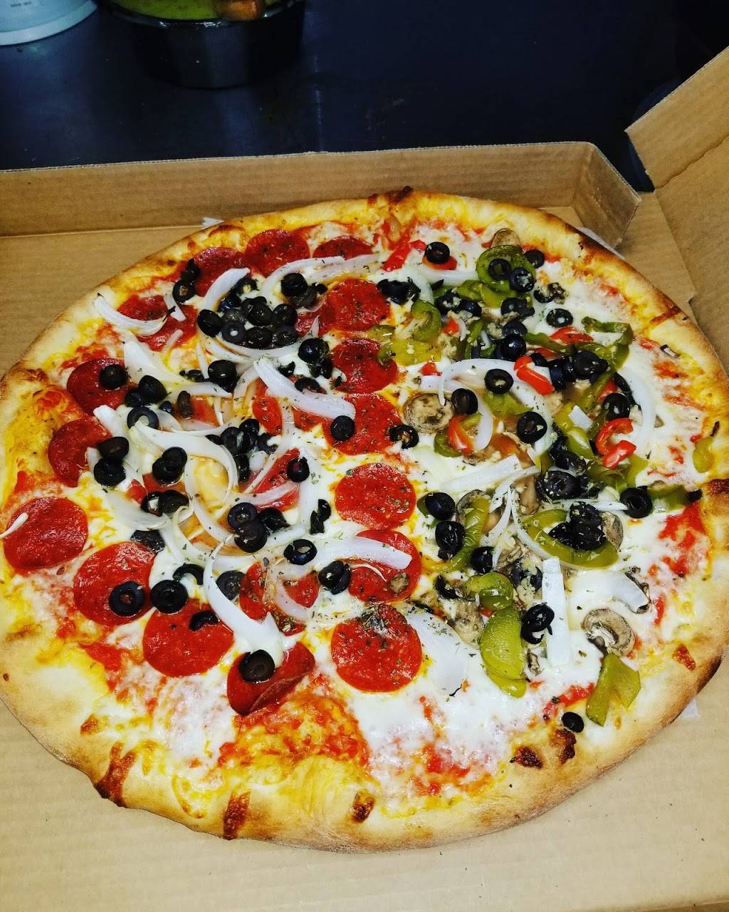 Marina Mile Pizza | restaurant | 1025 W State Rd 84, Fort Lauderdale, FL 33315, USA | 9545952988 OR +1 954-595-2988