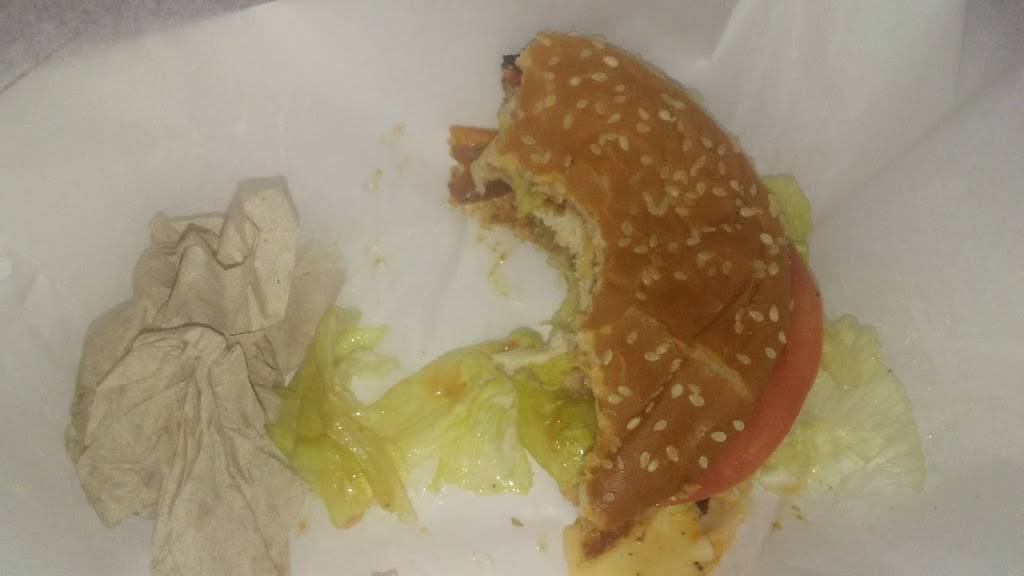 Hardees | restaurant | 1150 5th St SW, Charlottesville, VA 22902, USA | 4349774804 OR +1 434-977-4804