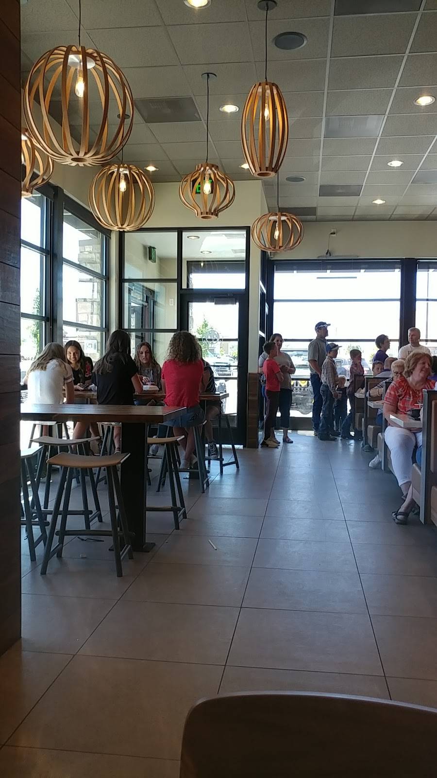 Panda Express | restaurant | 748 E Commerce Way, Spanish Fork, UT 84660, USA | 8018949617 OR +1 801-894-9617