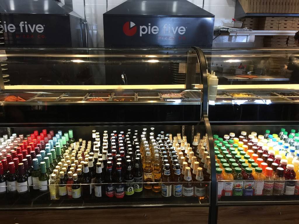 Pie Five Pizza | meal takeaway | San Francisco International Airport (SFO), Terminal 3, San Francisco, CA 94128, USA | 6508218942 OR +1 650-821-8942