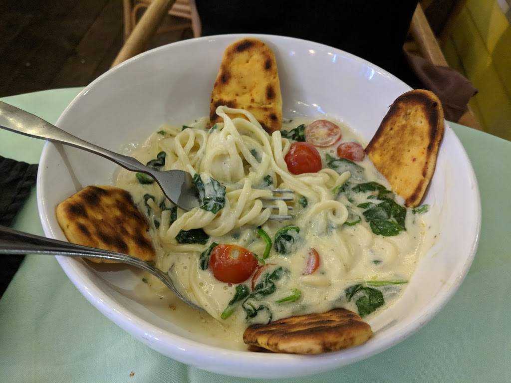 Isabelles | restaurant | 2937 Beach Blvd S, Gulfport, FL 33707, USA | 7273469803 OR +1 727-346-9803